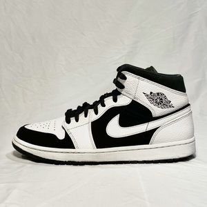 Air Jordan 1 mid ‘Tuxedo’